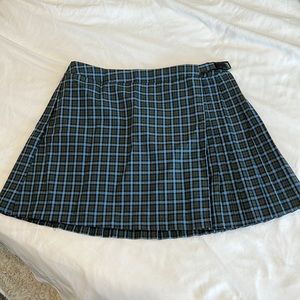 pleaded plaid mini skirt